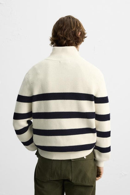 "FINN" - HALF ZIP SWEATER