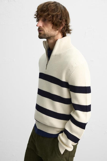 "FINN" - HALF ZIP SWEATER