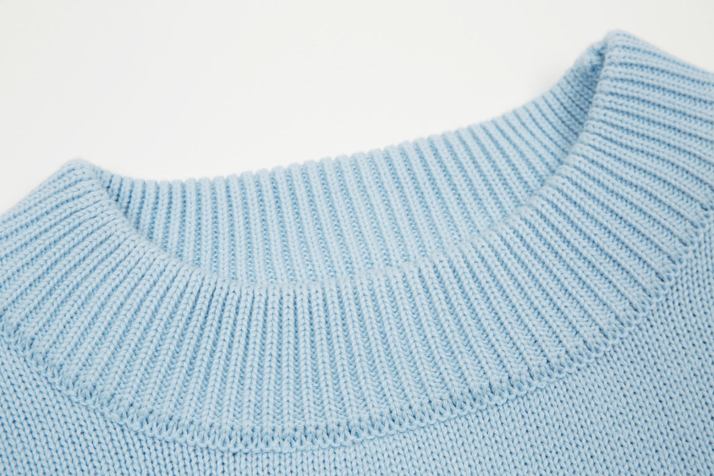 "HEART" - SWEATER BABYBLUE (UNISEX)