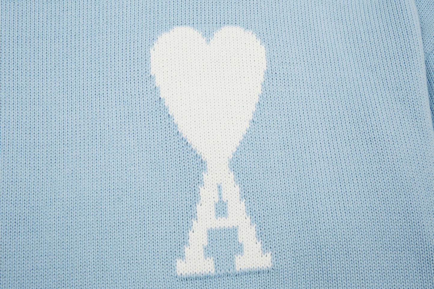 "HEART" - SWEATER BABYBLUE (UNISEX)